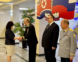 외교관계설정 76돐에 즈음하여 차린 연회 외교관계설정 76돐에 즈음하여 차린 연회