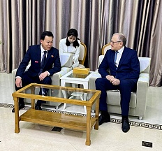 사회주의애국청년동맹 부위원장을 배웅한데 대하여 사회주의애국청년동맹 부위원장을 배웅한데 대하여